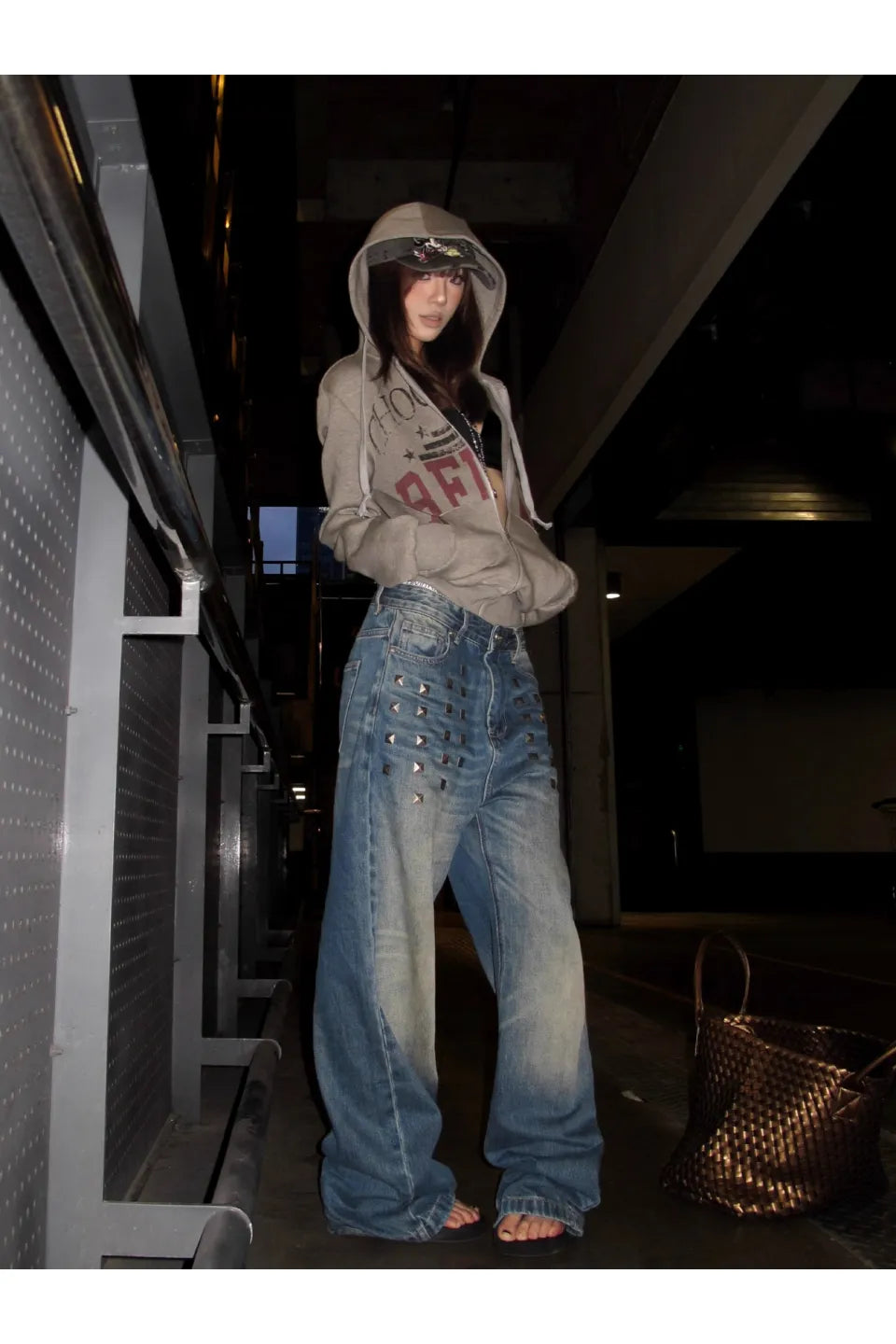 Blue Distressed Whisker Wash Baggy Loose Straight Jeans with Square Nails