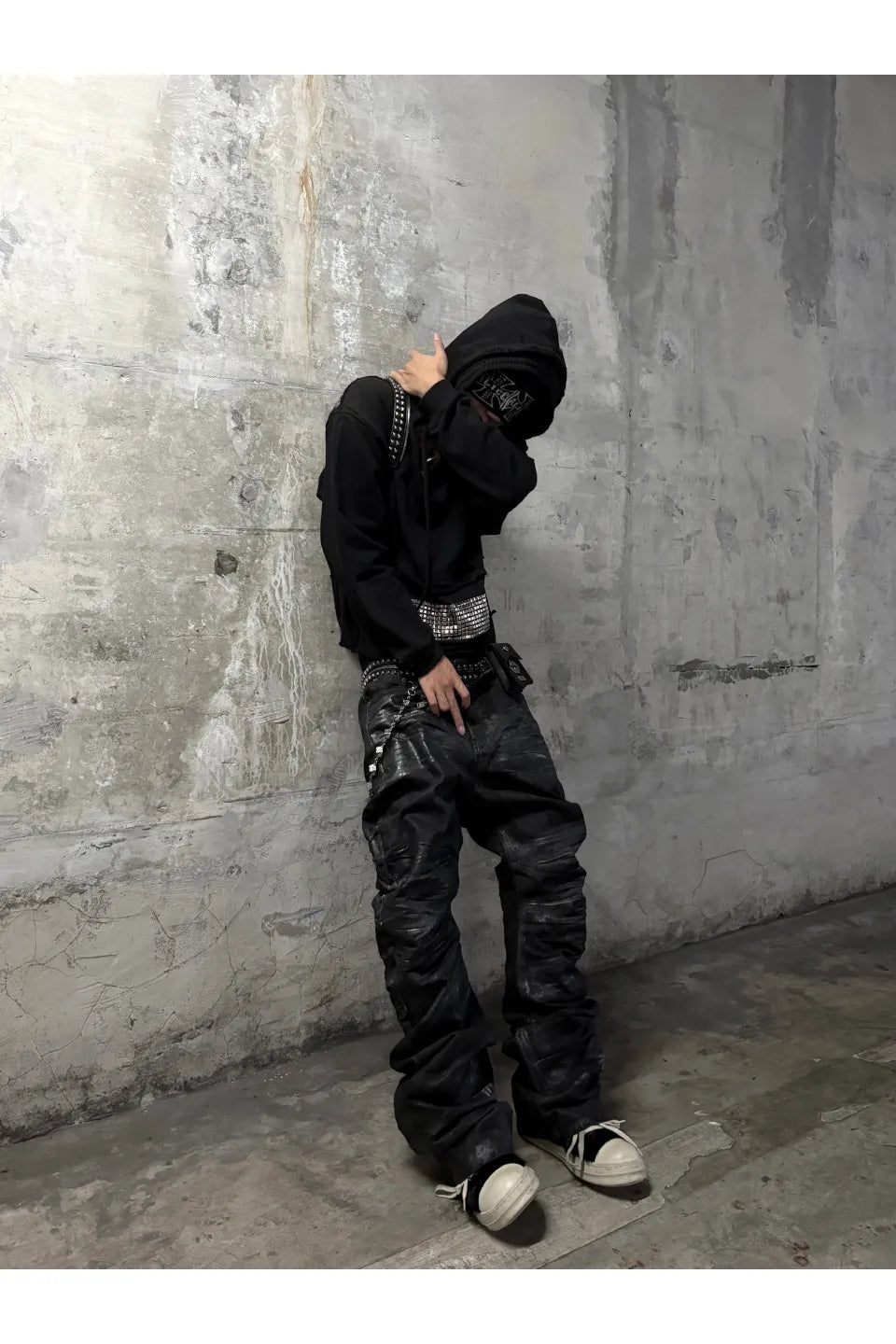 Curved Bamboo Joint Washed Brushed Wax 3D Jeans