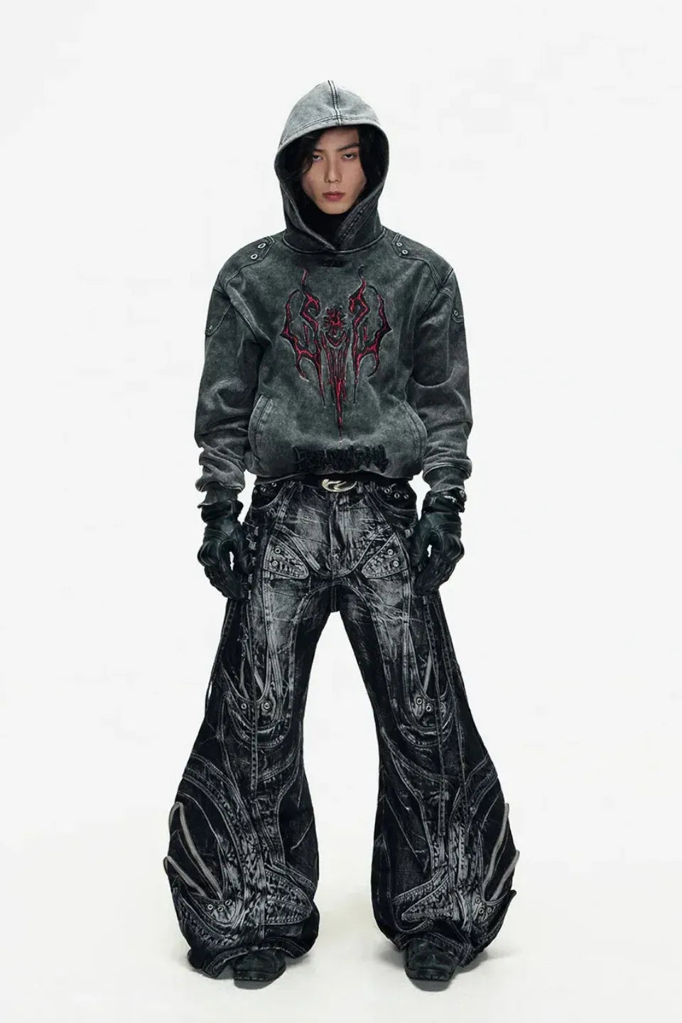 PERSONSOUL Deconstructed Exaggerated Flared Patchwork Jeans - 複雑なパッチワークと裾の劇的な広がりが特徴の解体再構築フレアデニム