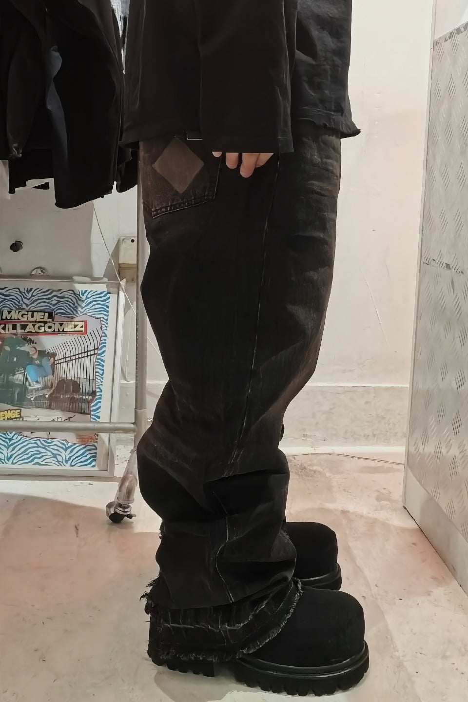 Destroy Wash Denim Pants