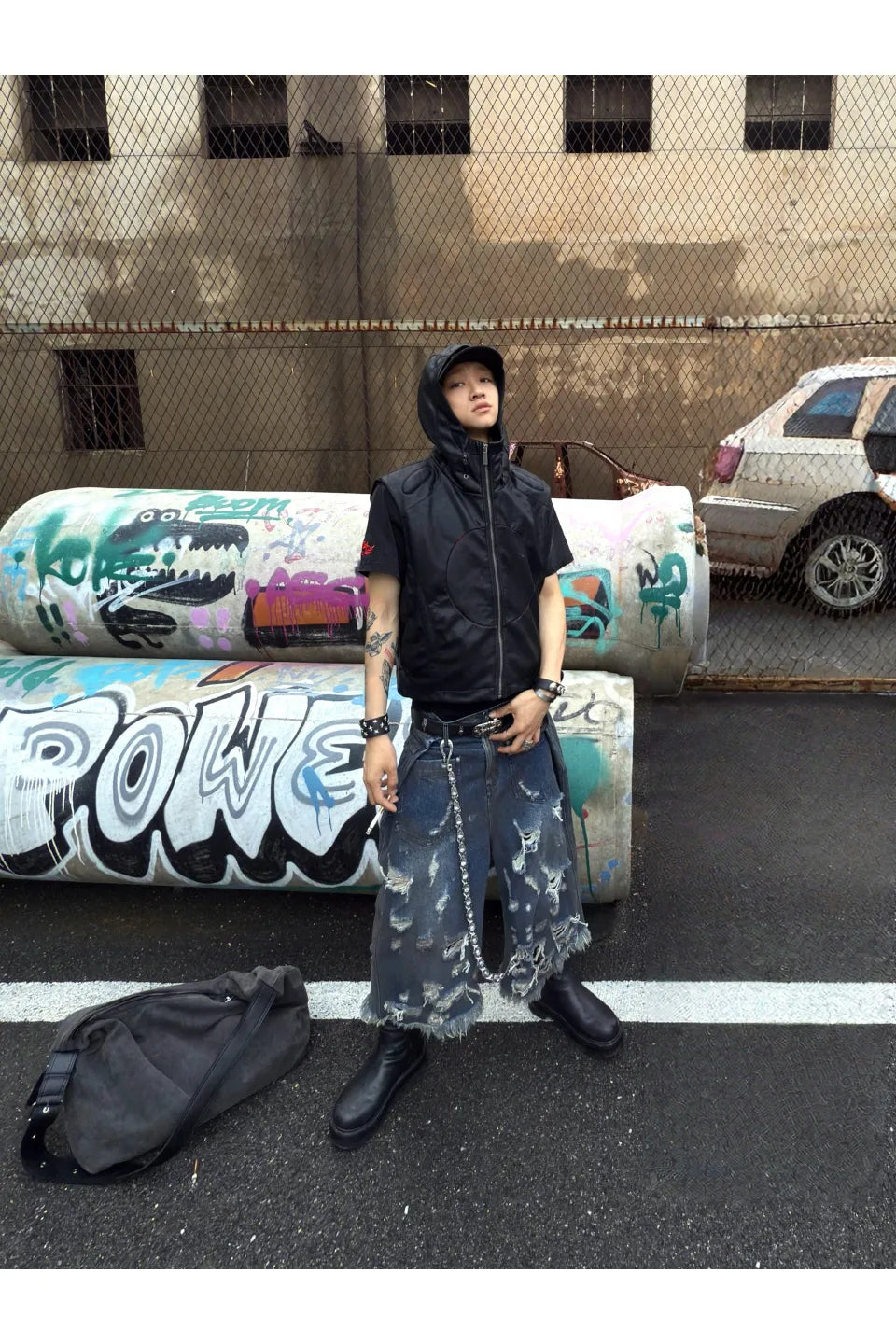 Distressed Pleated Denim Jorts