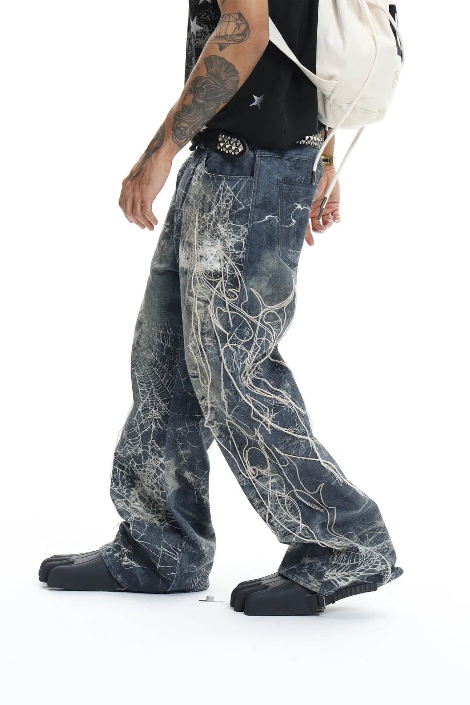 Distressed Spider Web Embroidered Jeans