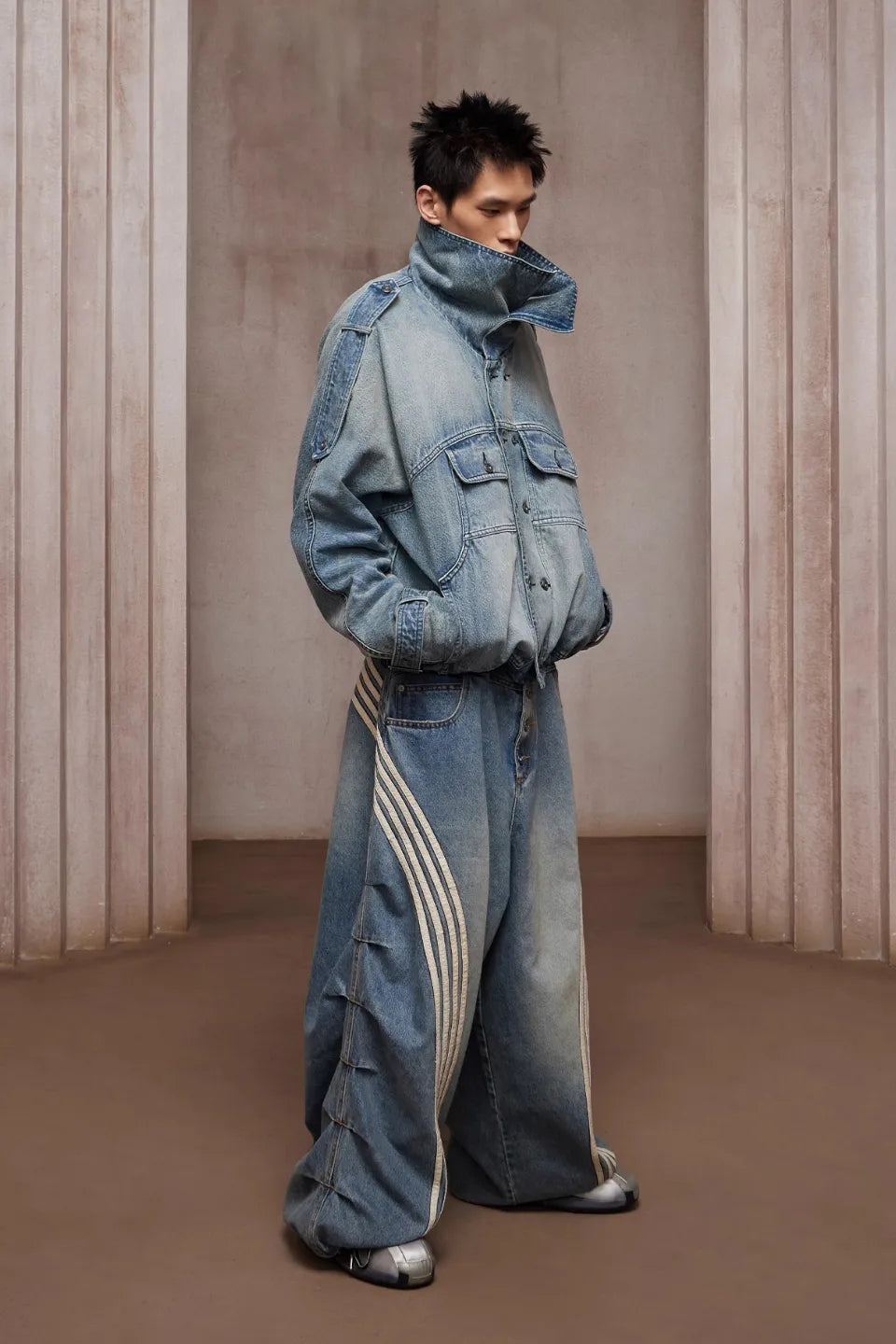 Duty Washed Distressed Double Breasted Short Wide Denim Jacket