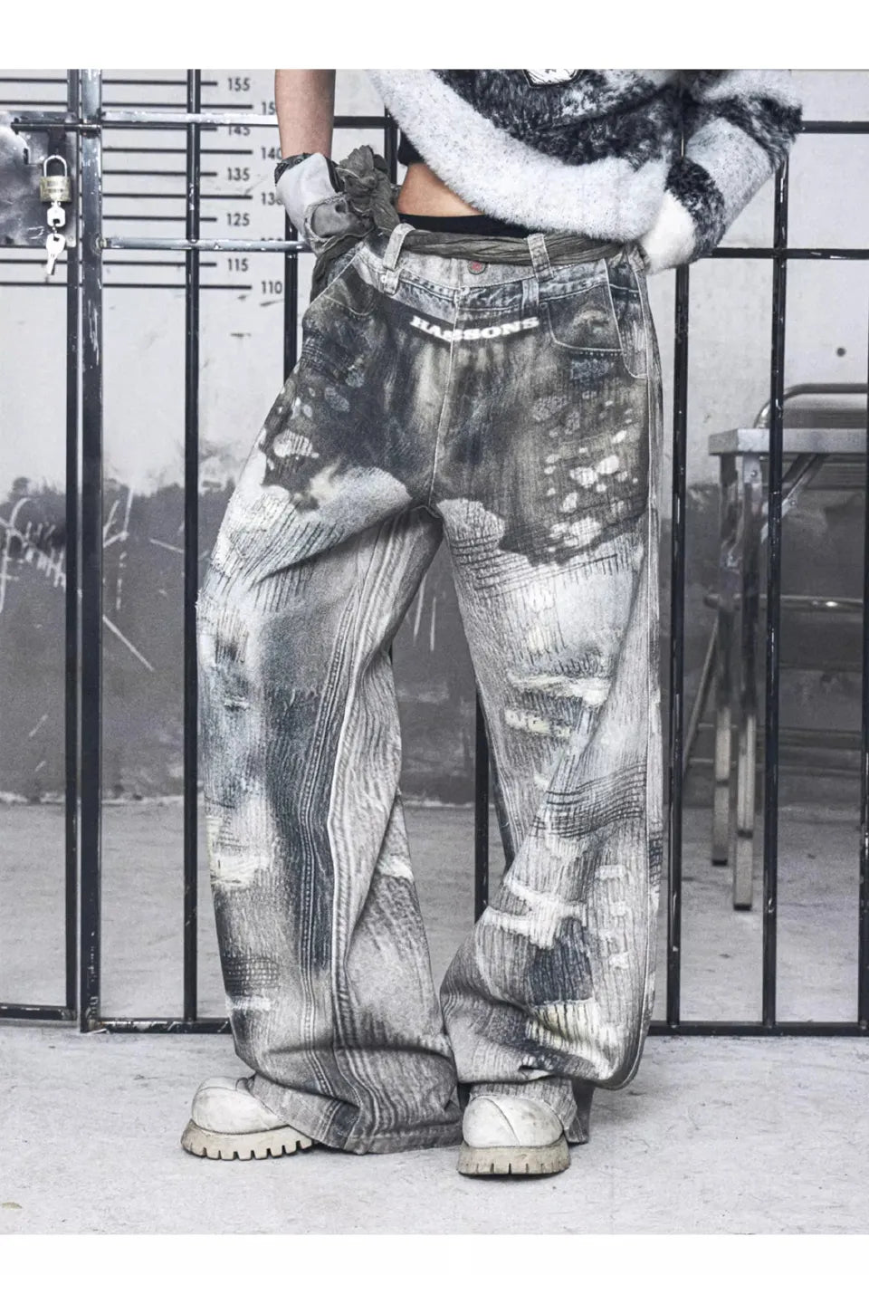 Fake Two Piece Underwear Wearing Baggy Jeans