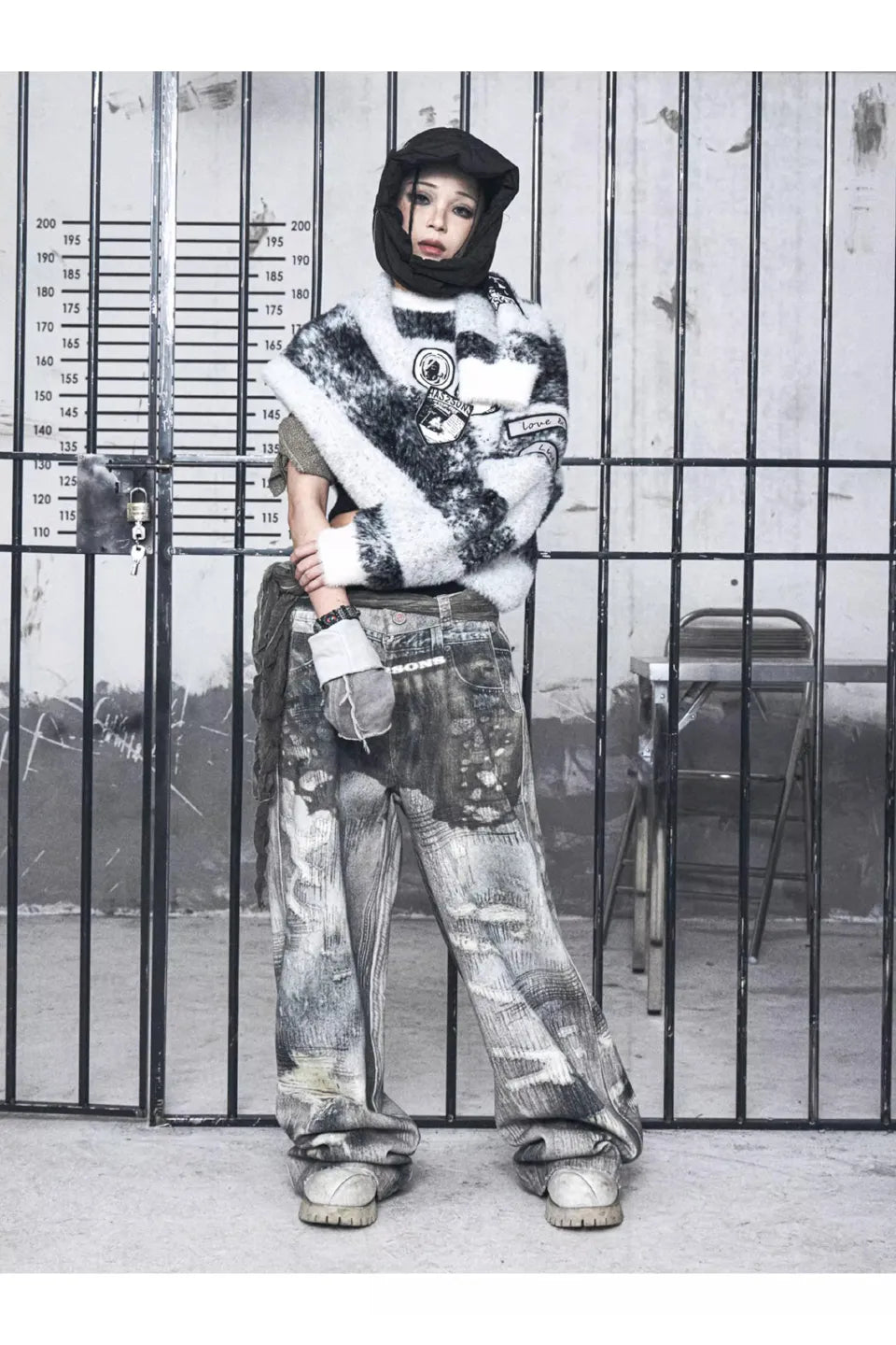 Fake Two Piece Underwear Wearing Baggy Jeans