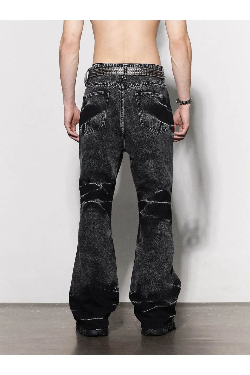 Lightning Crease Washed Flared Jeans