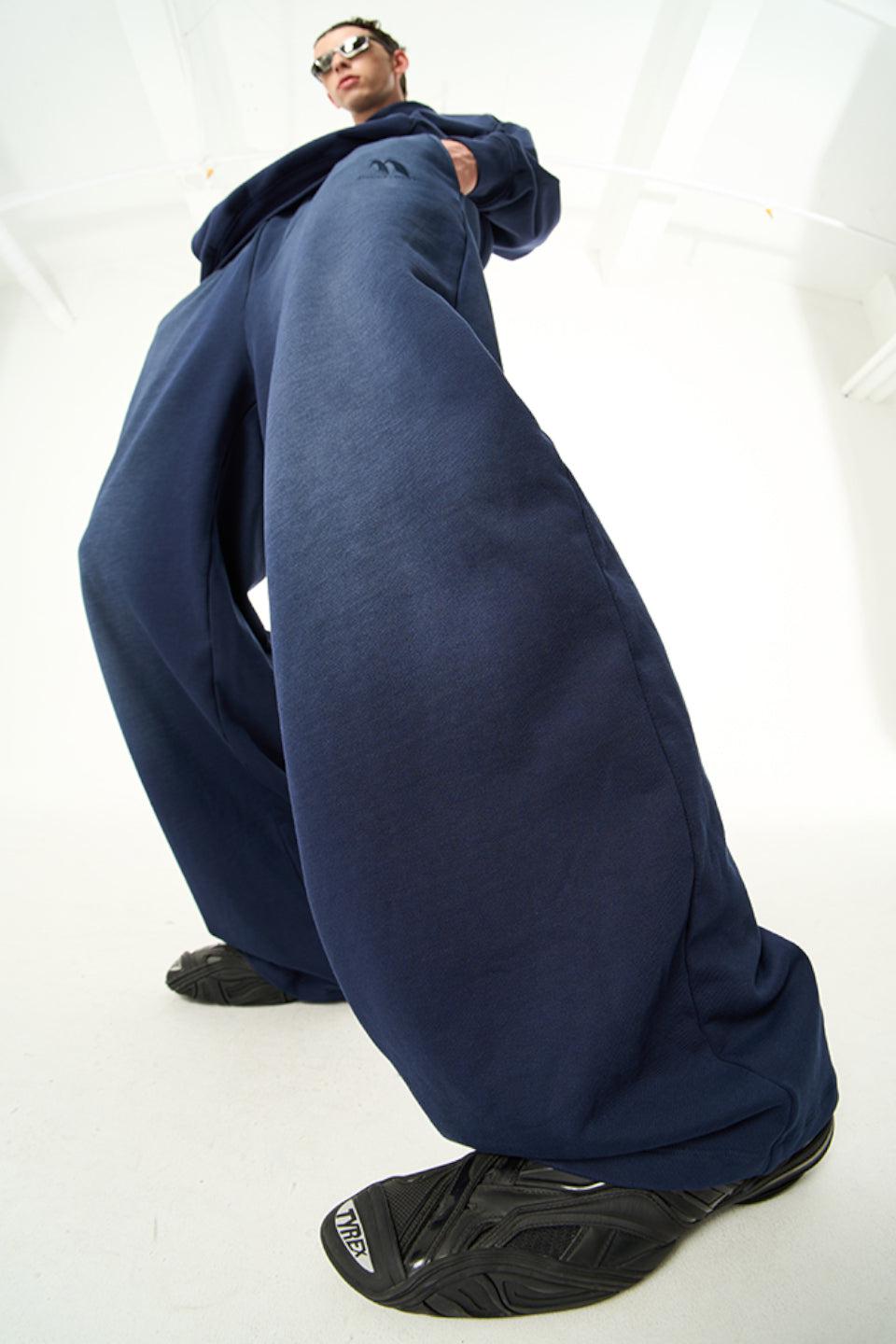 M Worn White Distressed Sweatpants