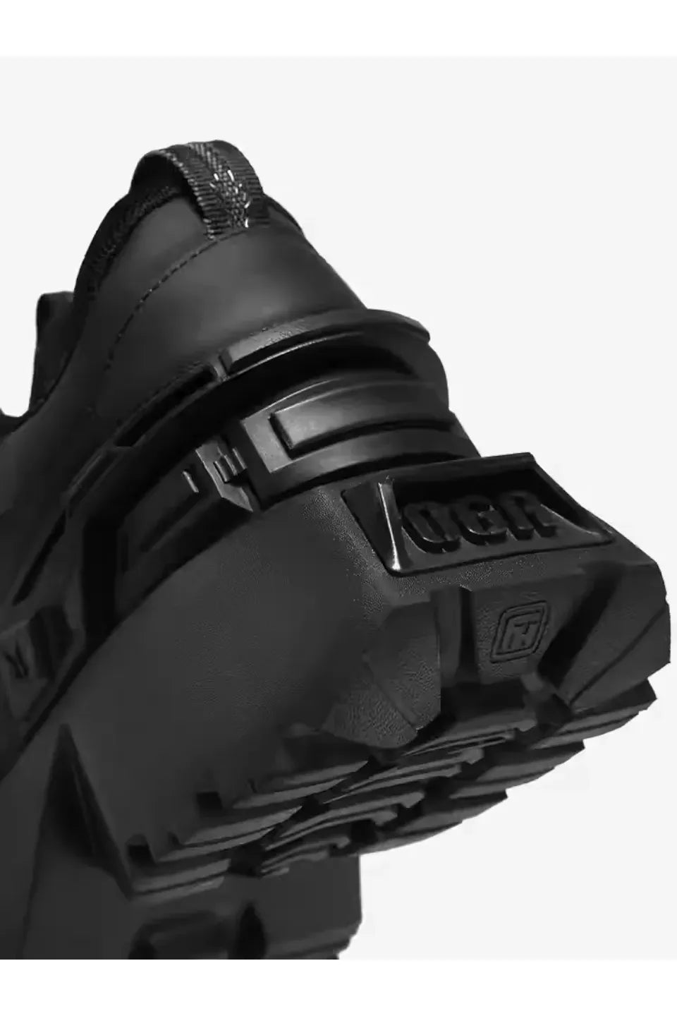 Mecha Coutrue Sneaker