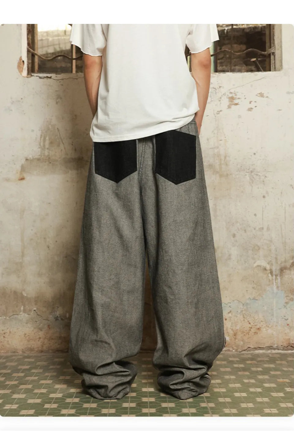 Original Cow Reverse Wearing Large Pocket Straight Leg Jeans