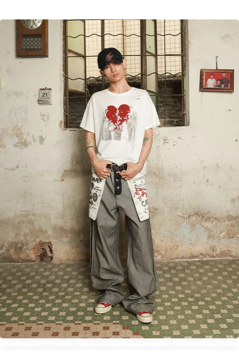 Original Cow Reverse Wearing Large Pocket Straight Leg Jeans
