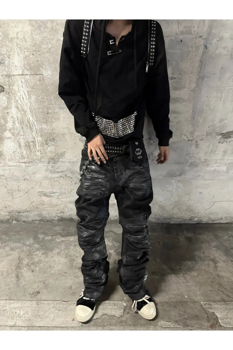 Rhinestone and Rivet Short Wide Leg Washable Sprayed Hoodie