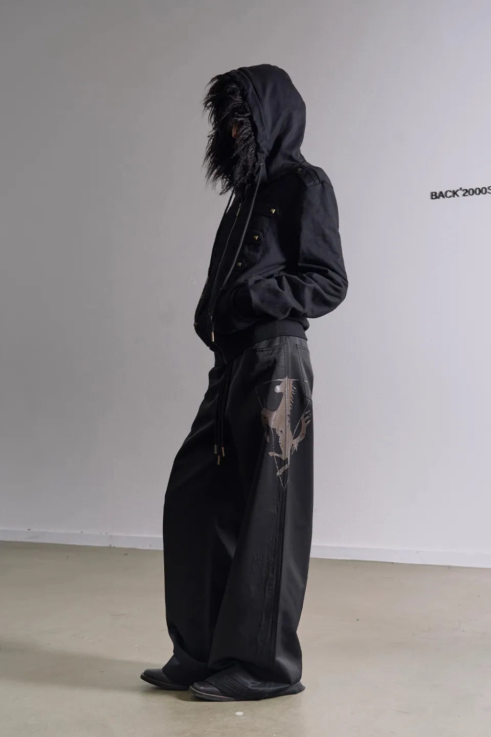 Rivet Decorated Slim Fit Hooded Fur Collar Sweatshirt