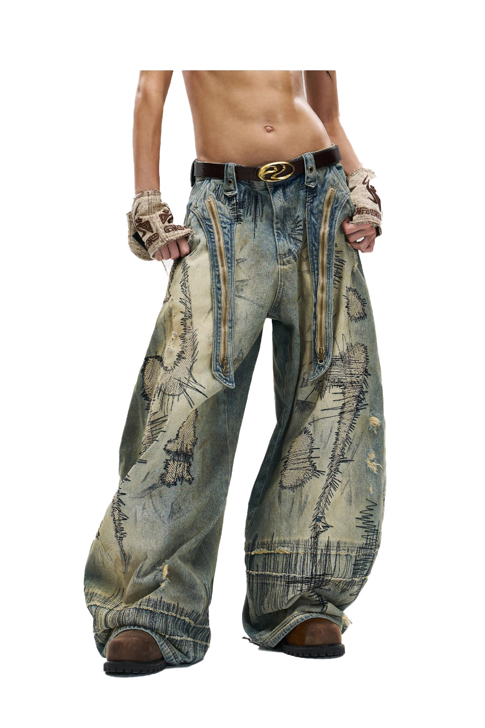 Stain Embroidery Scimitar Jeans