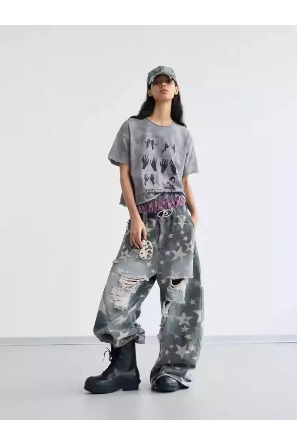 Star Distressed Curve Jeans