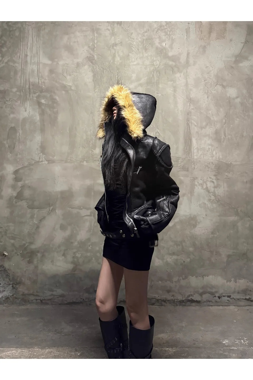 WØR Detachable Fur Collar Leather Jacket