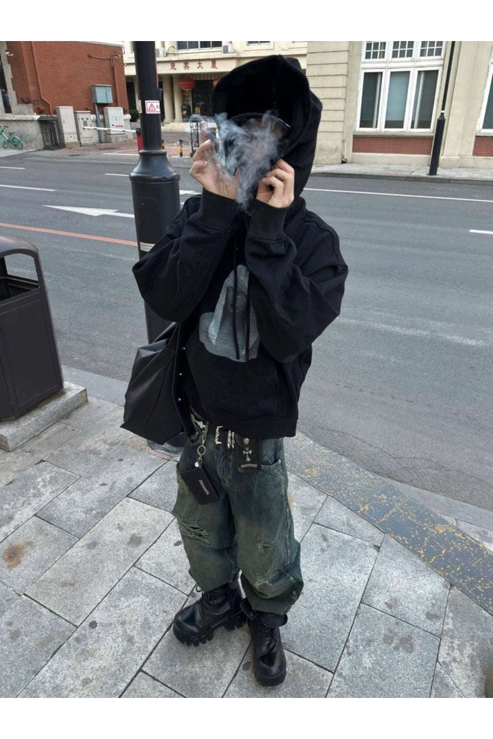 Wave Pattern Curved Blade Denim Pants