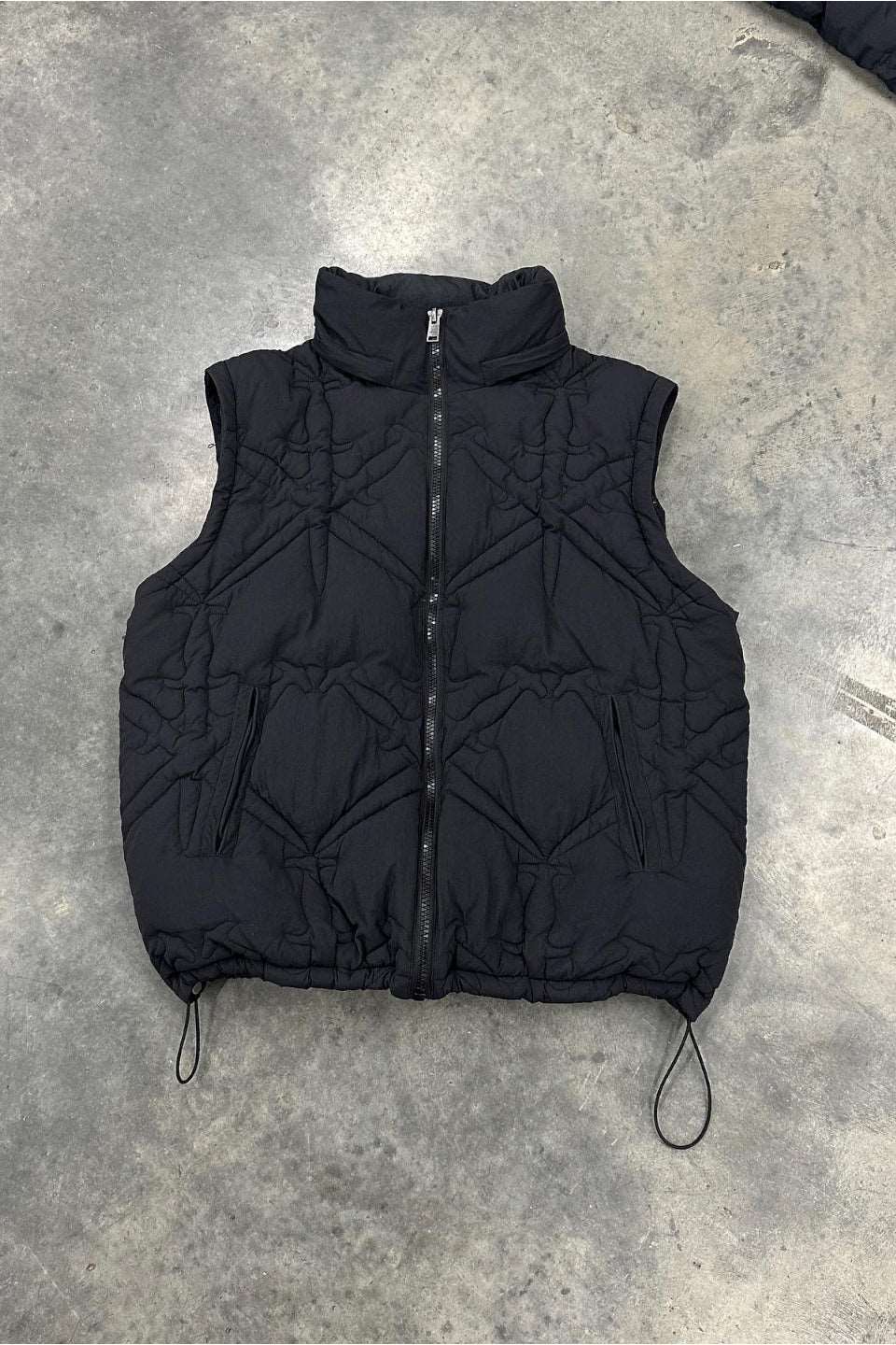 All Over Dagger EMB Light Padded Jacket