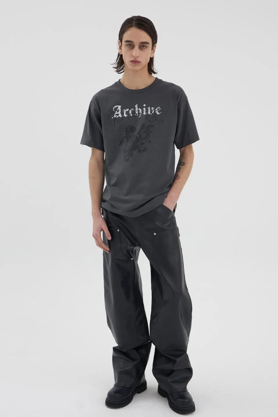 FAR FROM WHAT | Archive Gothic Logo T-shirt ゴシックTシャツ