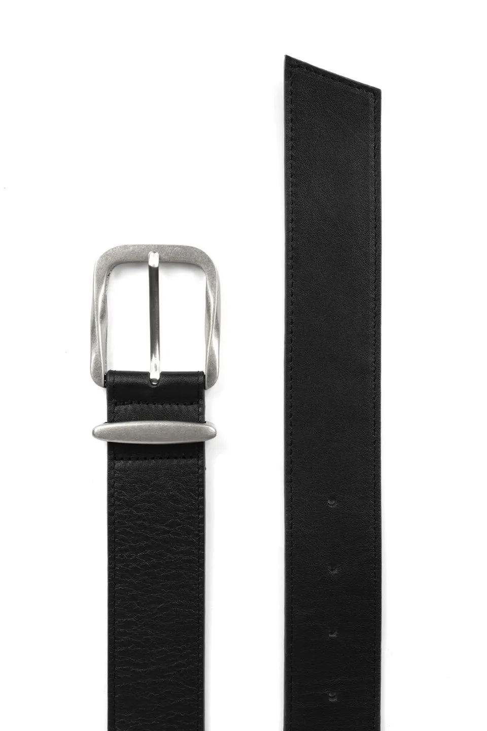 Bold Twist Buckle Leather Belt