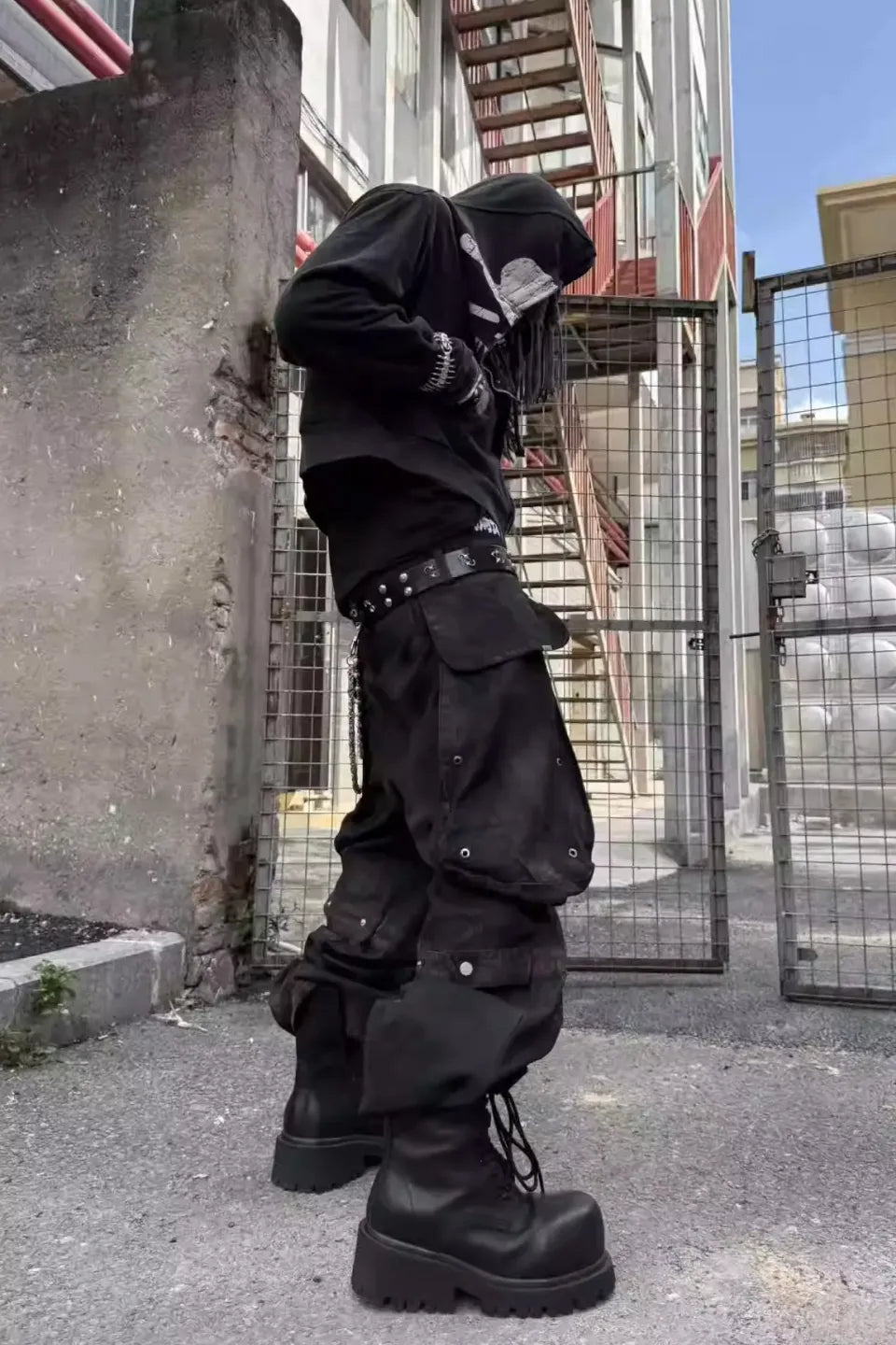 TH4SWE ザフォースウィ｜Brushed Dirty Painted Flared Cargo Pants