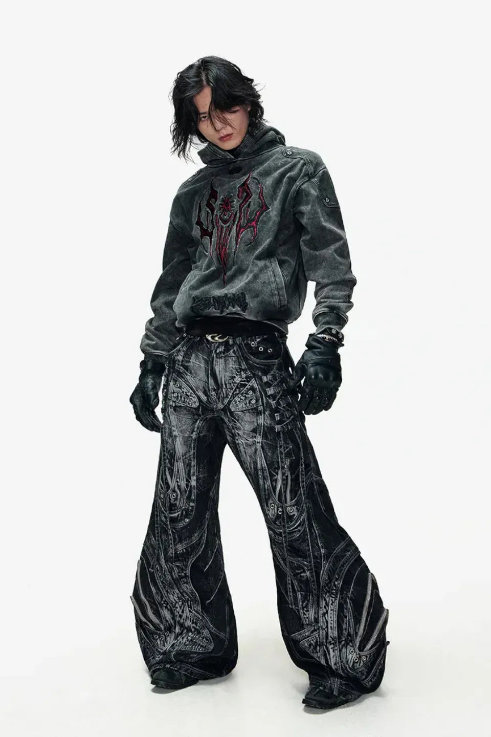 PERSONSOUL Deconstructed Exaggerated Flared Patchwork Jeans - 複雑なパッチワークと裾の劇的な広がりが特徴の解体再構築フレアデニム