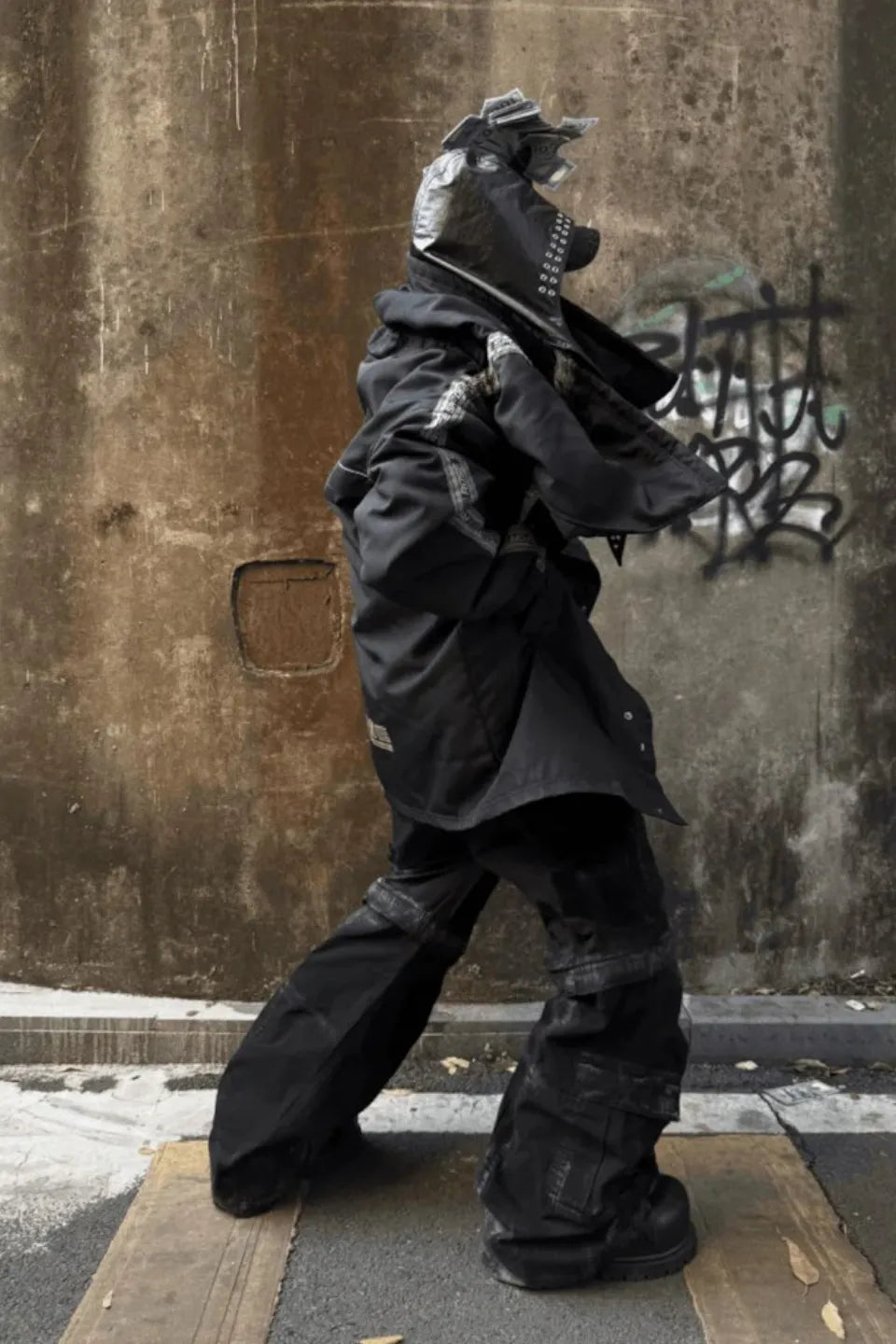Distressed Removable Pocket Cargo Pants