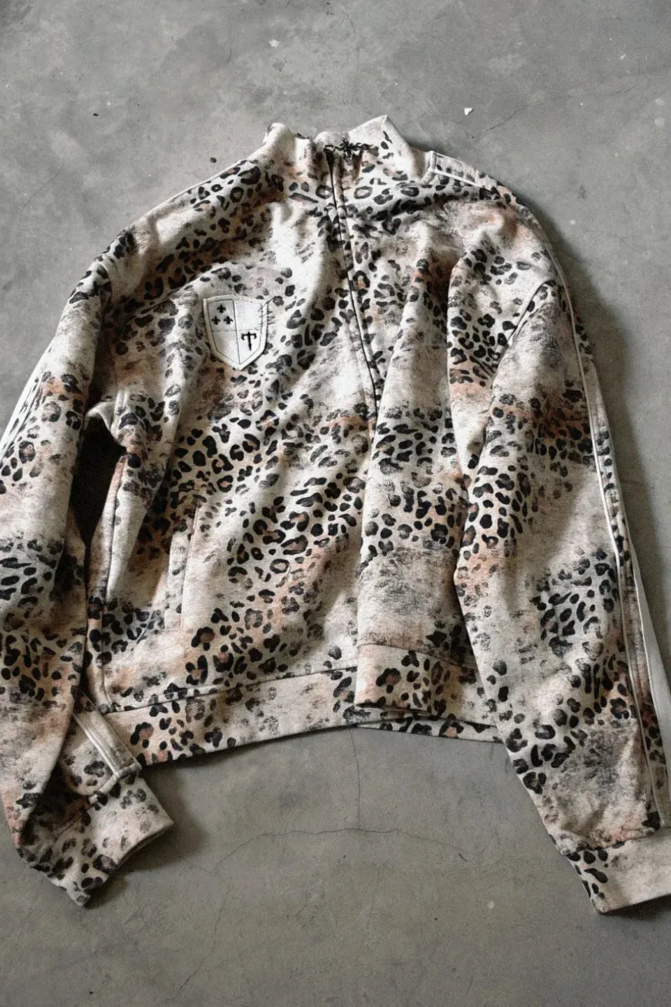 Faded Leopard Stand Collar Zip Sweat Jacket