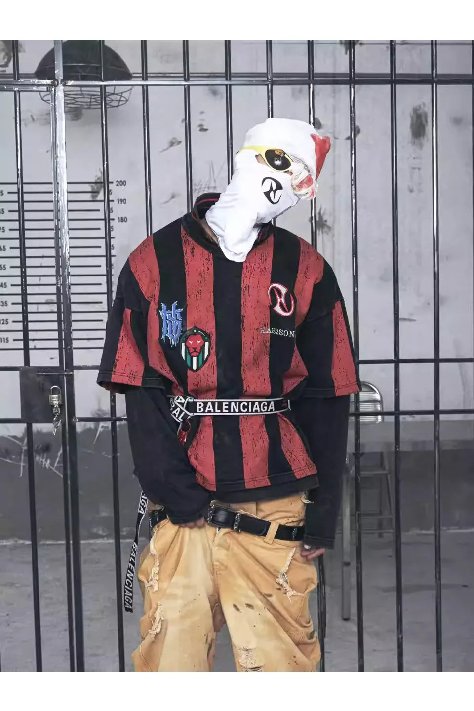 Fake Two Piece Long Sleeved Embroidered Ball Jersey