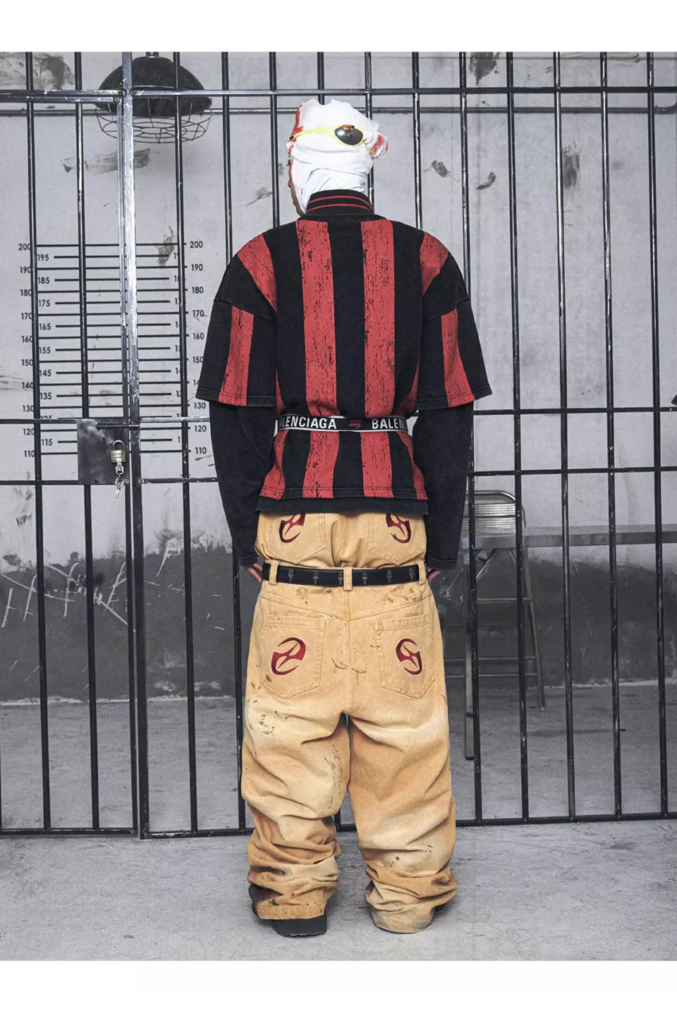 Fake Two Piece Long Sleeved Embroidered Ball Jersey