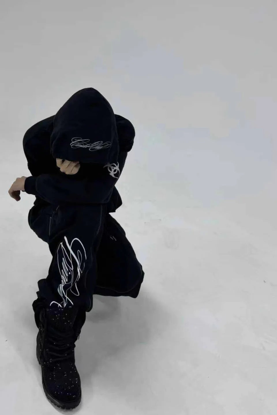 Gothic Lettering Graphic Pullover Hoodie