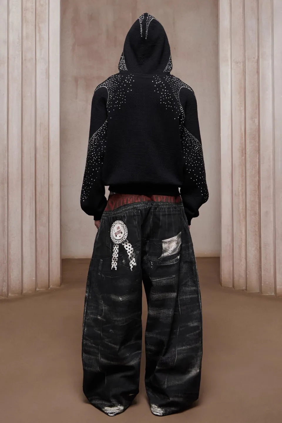 Honeysuckle Buckle Carved Leather Belt