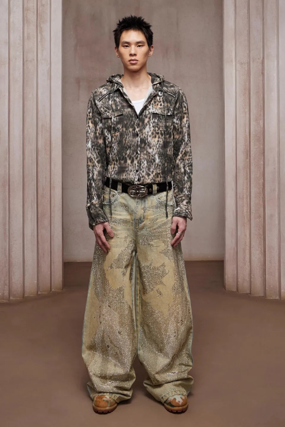 Honeysuckle Buckle Carved Leather Belt