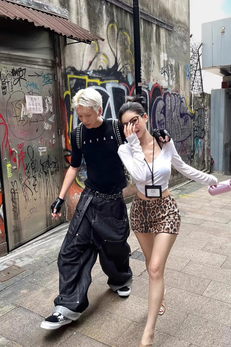 Large Pocket Straight Baggy Jeans