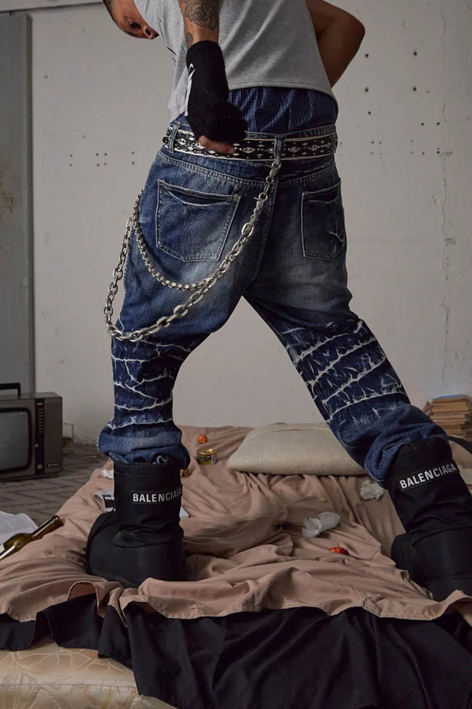 Lightning Creased Flared Jeans