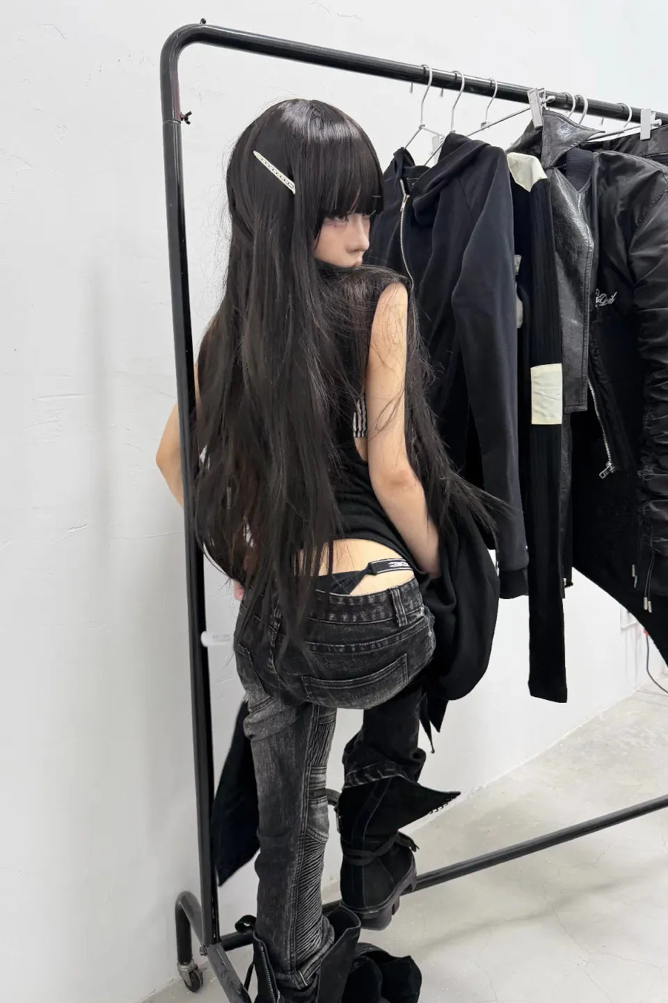 Low Rise Deconstructed Patchwork Crinkled Slim Jeans