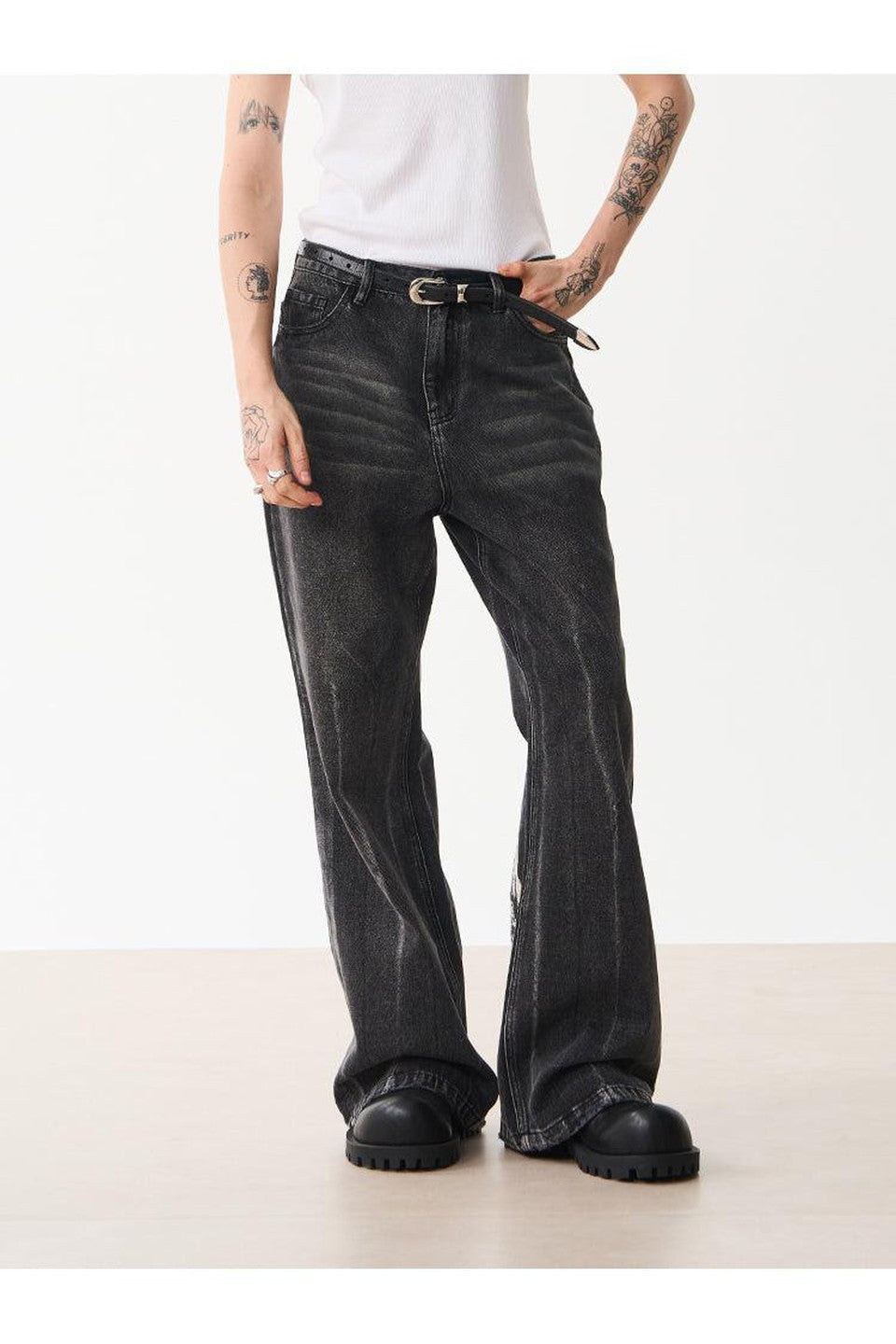 M Butterfly Flared Jeans