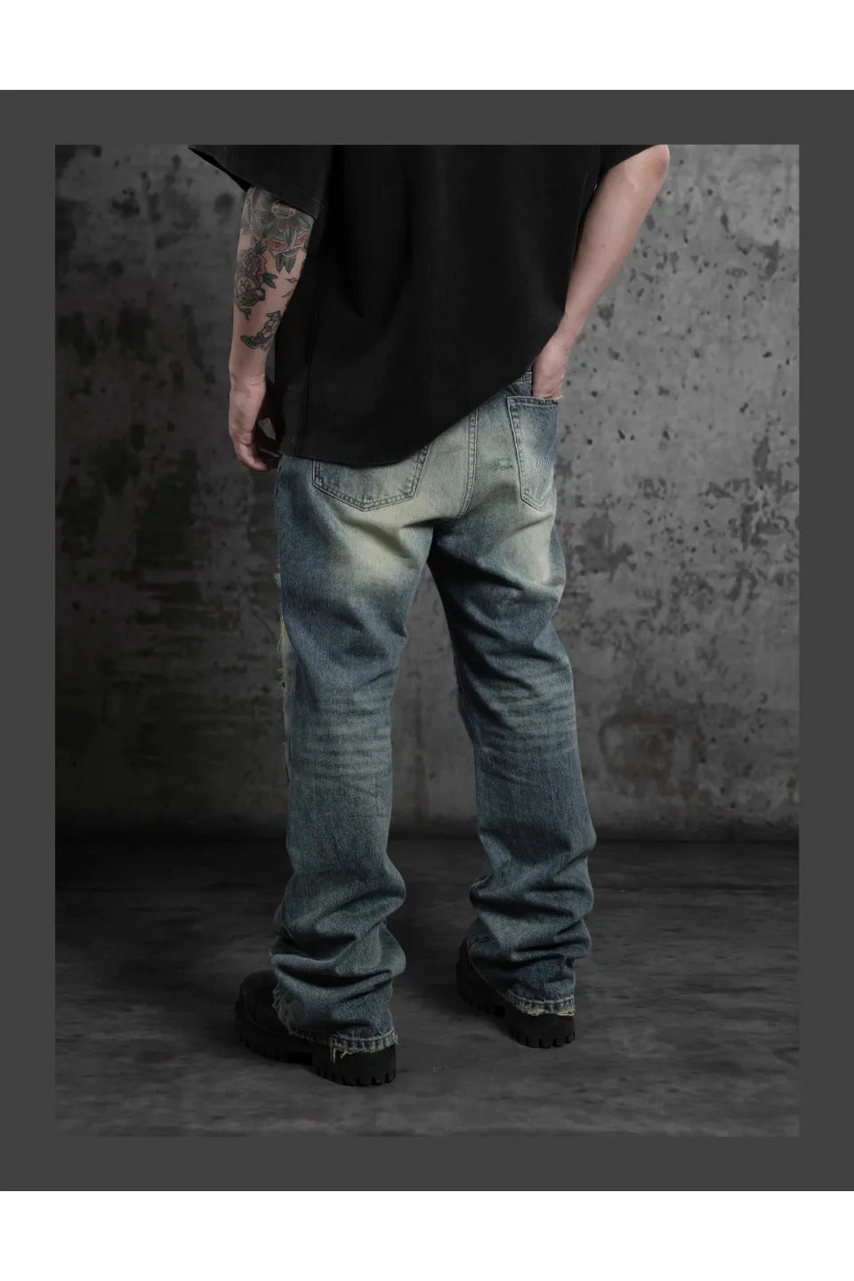 Micro Boob Distressed Dirty Wash Ripped Jeans