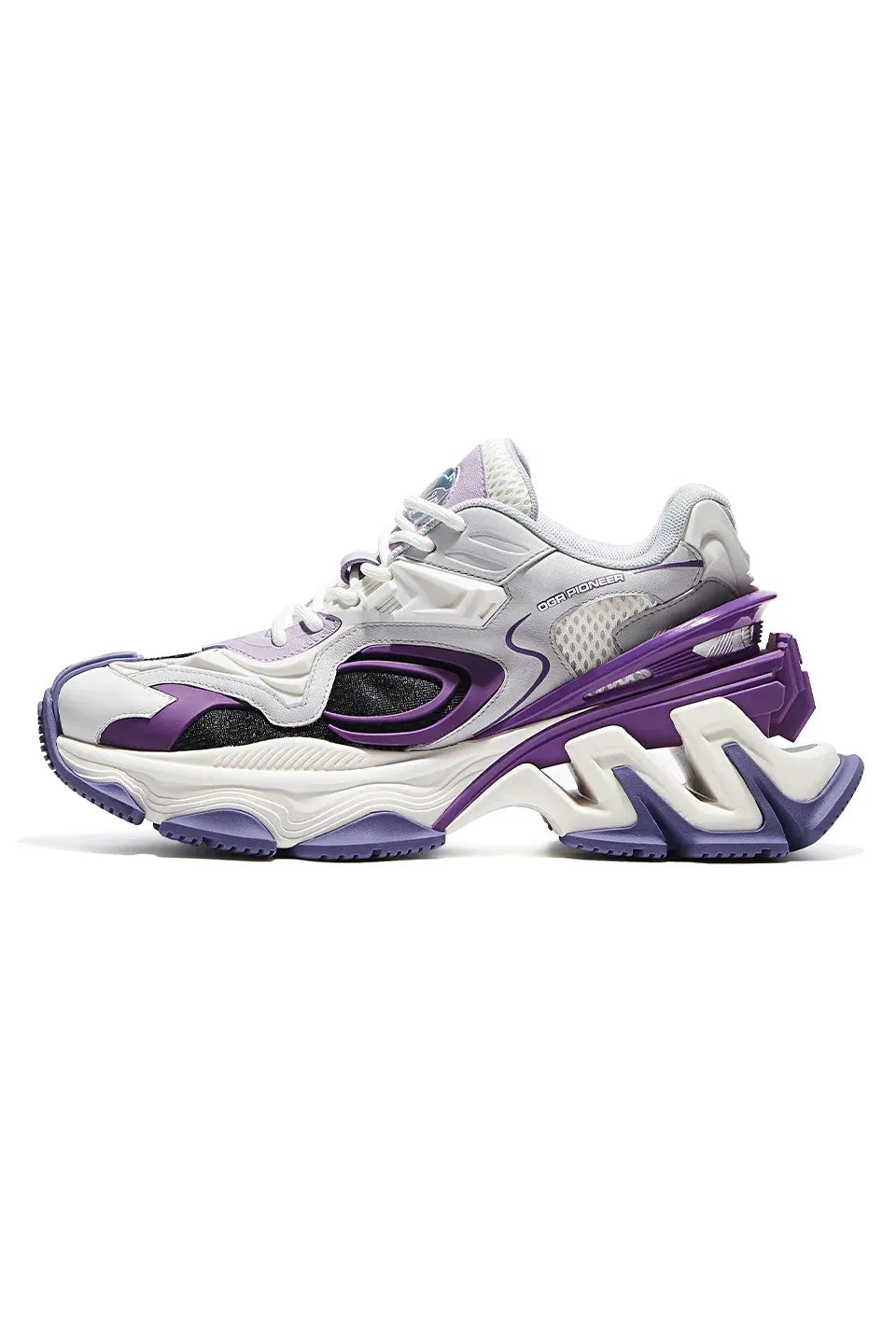 Pioneer Sneaker