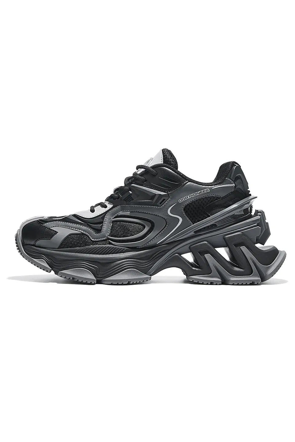 Pioneer Sneaker