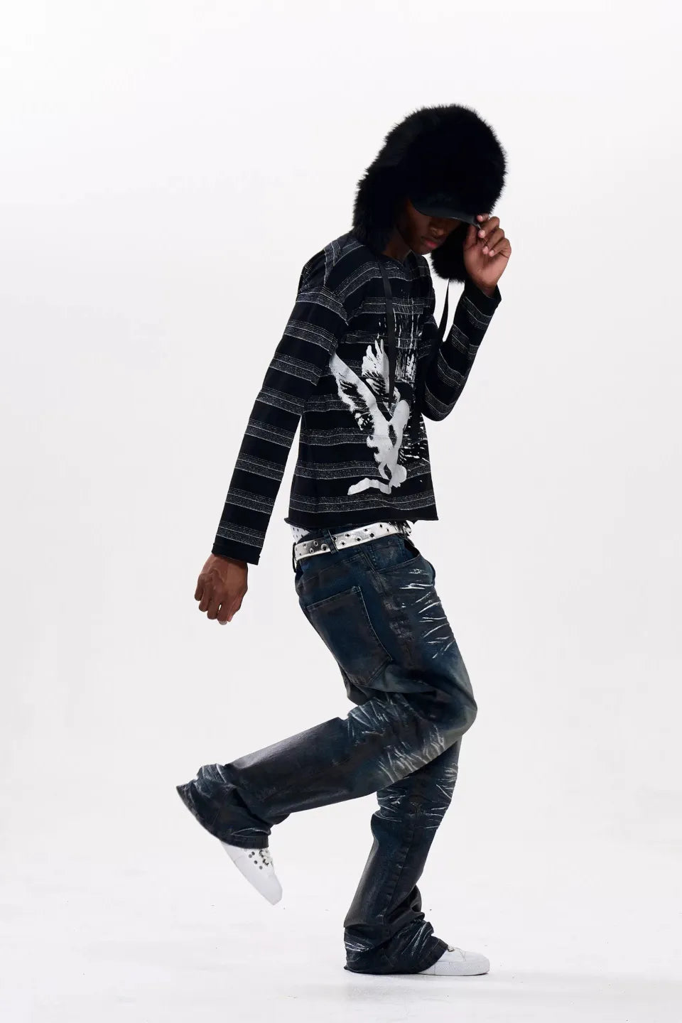 Portrait Graphic Striped LS T-shirts