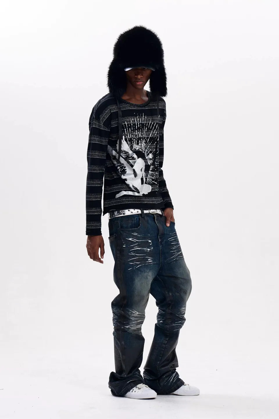 Portrait Graphic Striped LS T-shirts