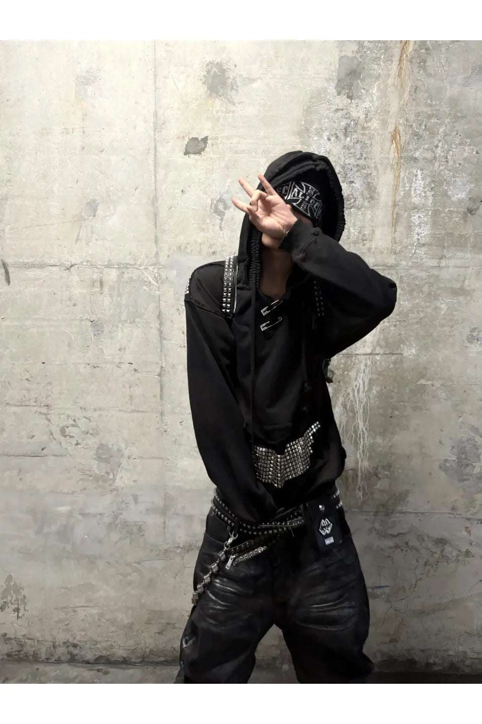 Rhinestone and Rivet Short Wide Leg Washable Sprayed Hoodie