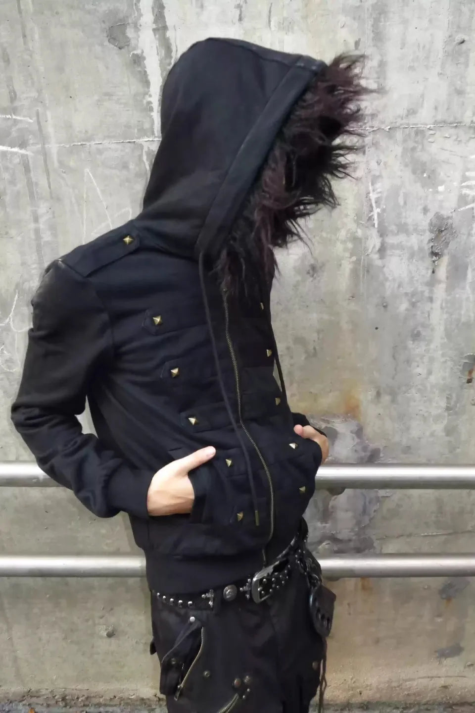 Rivet Decorated Slim Fit Hooded Fur Collar Sweatshirt