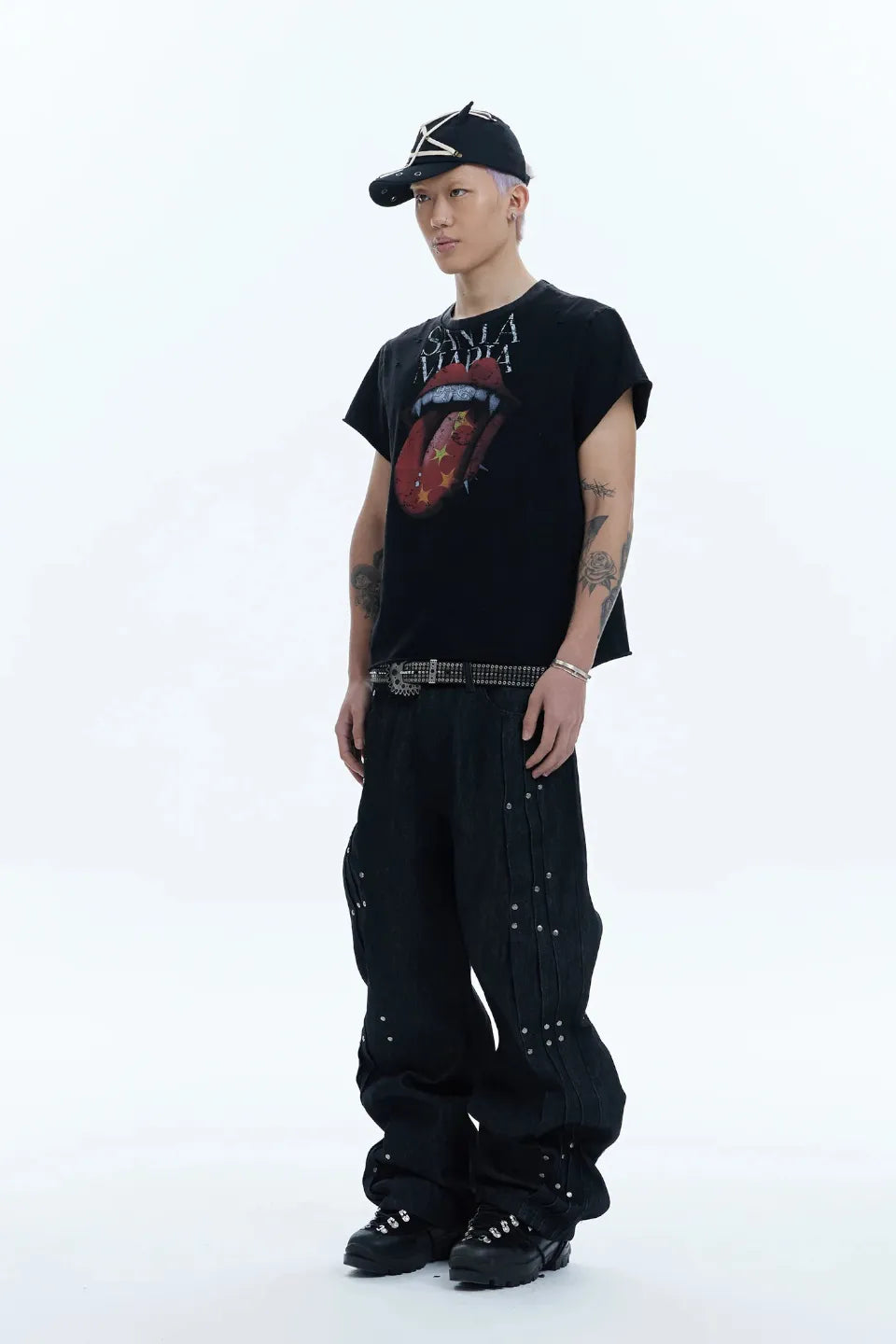 Rolling Tongue Graphic Distressed Cut Off Tee