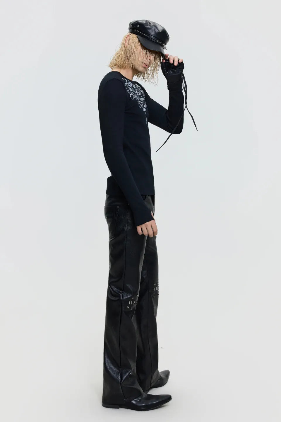 Rune Cross Tee