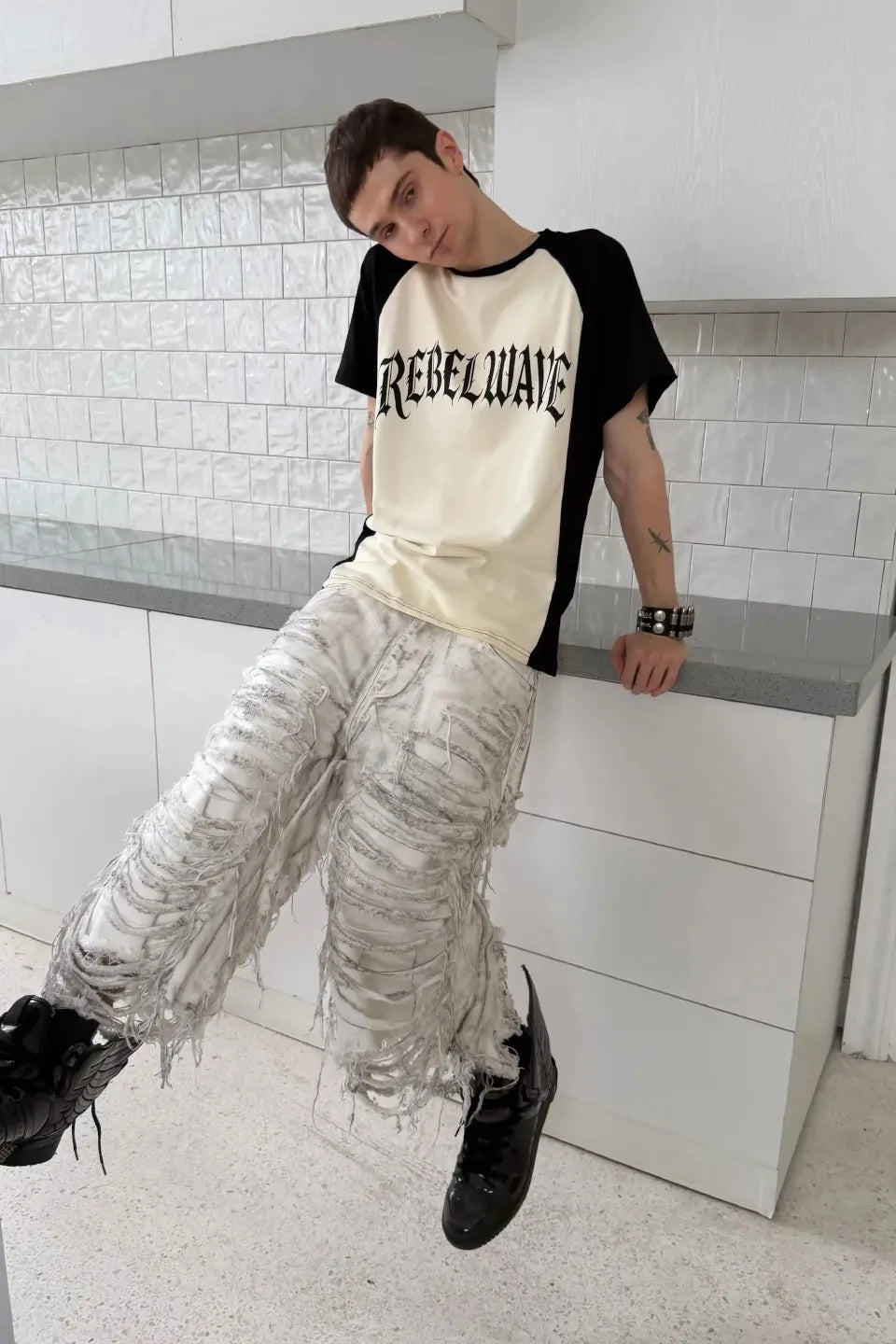 Script Print Archive Raglan T-Shirt