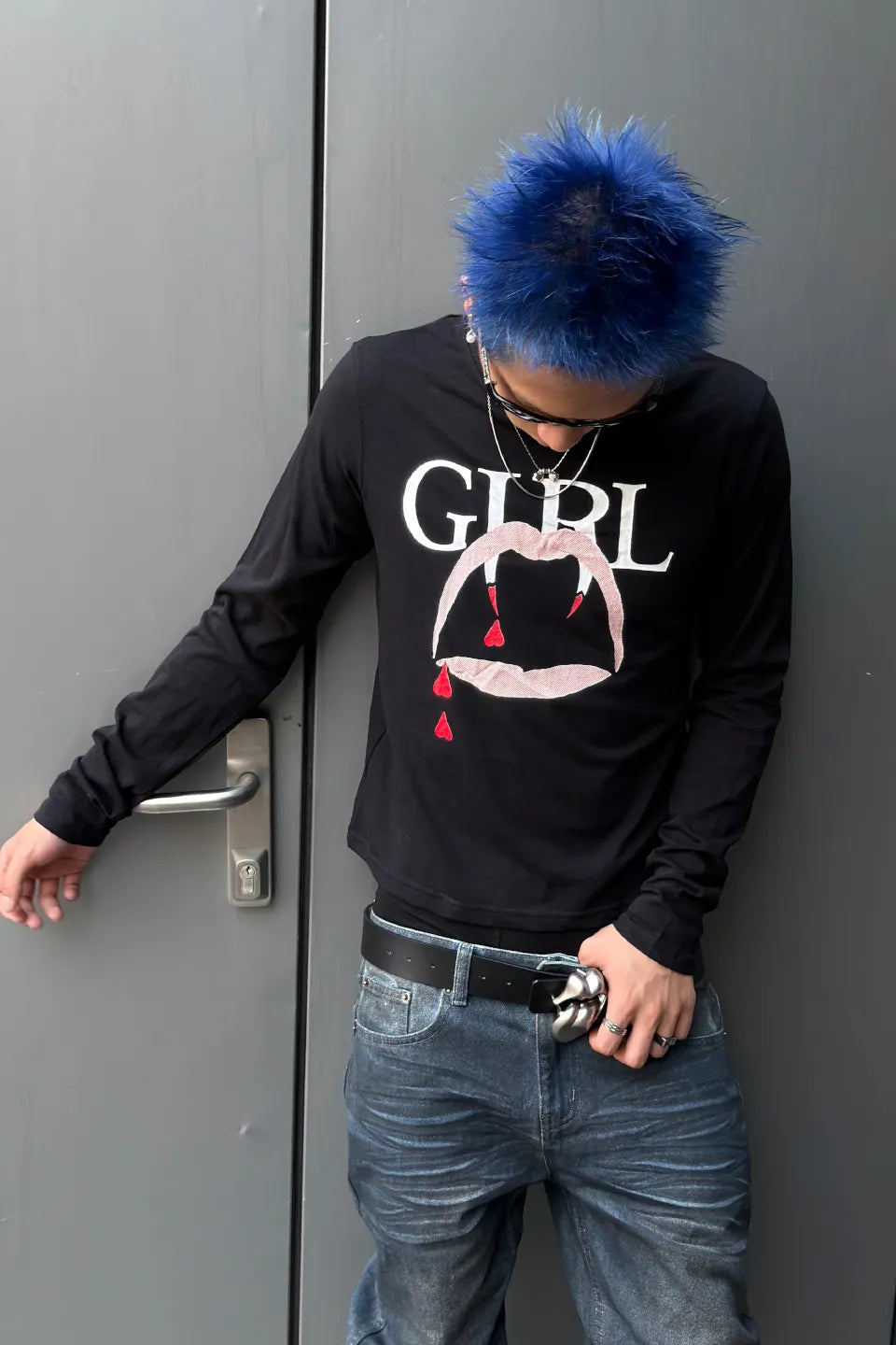 Vamp Girl Bootleg Graphic Slim LS Tee