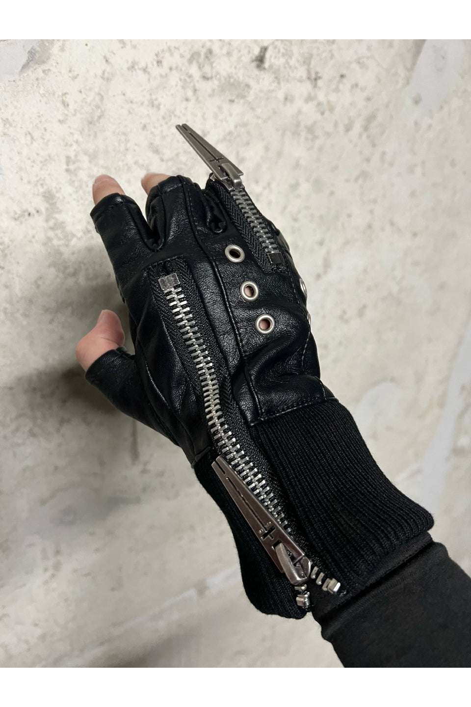WØR Double Zipper Layered Gloves