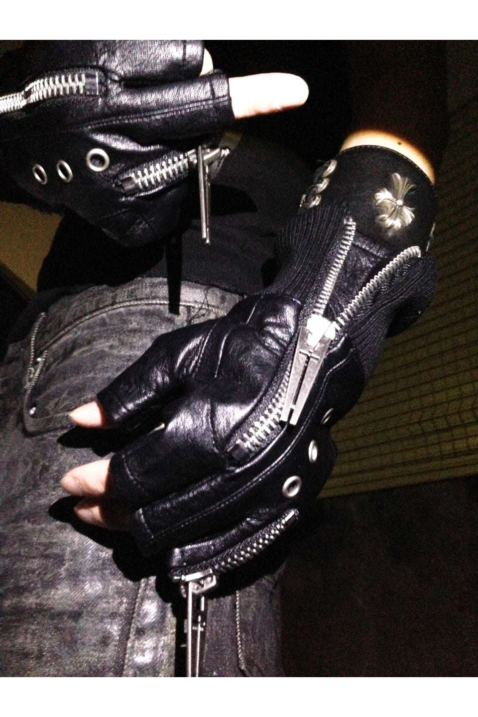 WØR Double Zipper Layered Gloves