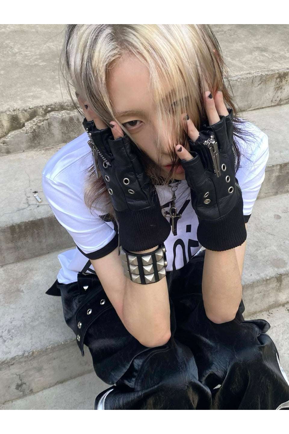 WØR Double Zipper Layered Gloves